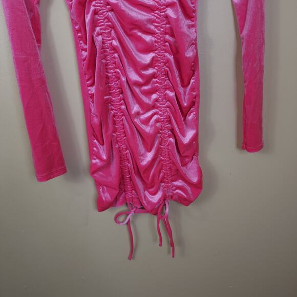 Wild Fable Long Sleeve Ruched Velvet Bodycon Dress in Pink Size XS - Picture 3 of 10
